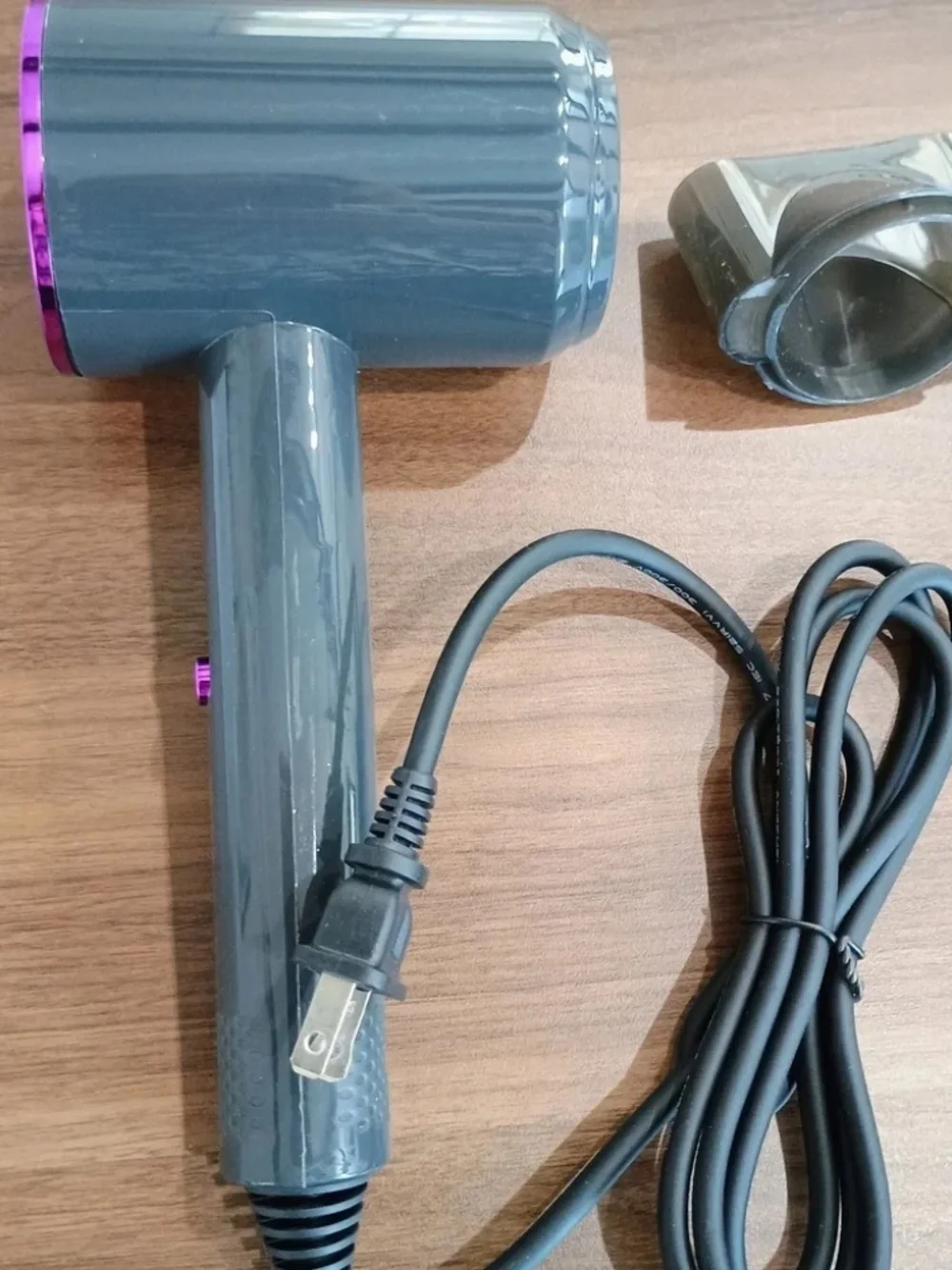 Powerful Hair Dryer with High Speed Motor hot and cold circulating air NIB